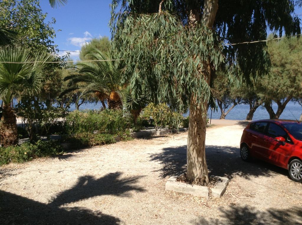 Rooms To Let To Kyma Skala Sikamineas Skala Sykamineas Rum bild